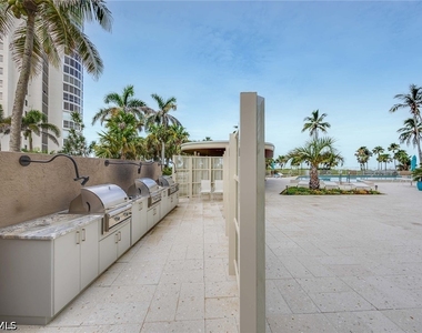 4651 Gulf Shore Boulevard N - Photo Thumbnail 8