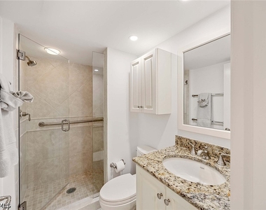4651 Gulf Shore Boulevard N - Photo Thumbnail 27