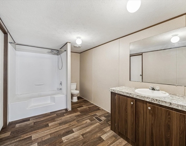 21144 Live Oak - Photo Thumbnail 8