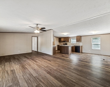 21144 Live Oak - Photo Thumbnail 2