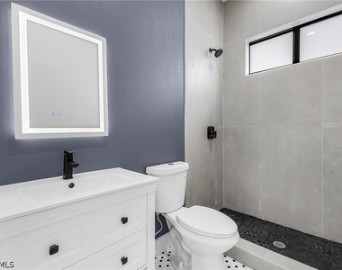 316 Nw 10th Street - Photo Thumbnail 23