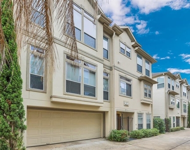 126 Detering Street - Photo Thumbnail 2