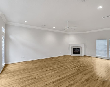 126 Detering Street - Photo Thumbnail 17