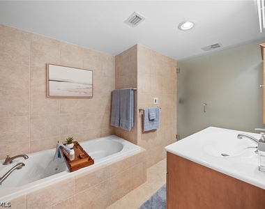 4200 Belair Lane - Photo Thumbnail 11