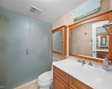 4200 Belair Lane - Photo Thumbnail 8