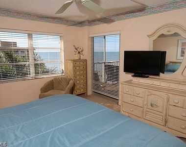 3443 Gulf Shore Boulevard N - Photo Thumbnail 8