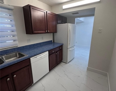 5501 Rattlesnake Hammock Road - Photo Thumbnail 4