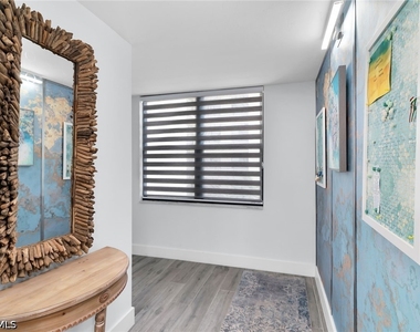591 Seaview Court - Photo Thumbnail 26