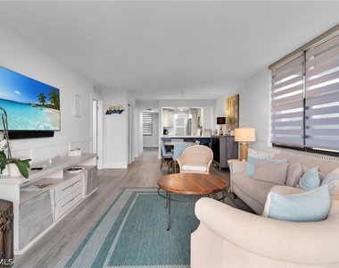 591 Seaview Court - Photo Thumbnail 14