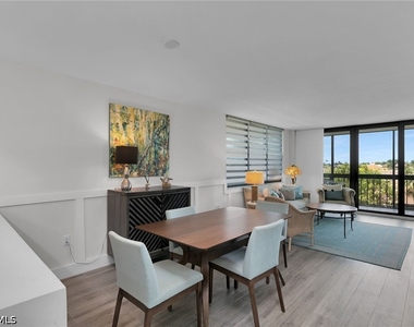591 Seaview Court - Photo Thumbnail 8