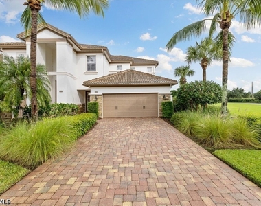 8051 Players Cove Drive - Photo Thumbnail 4