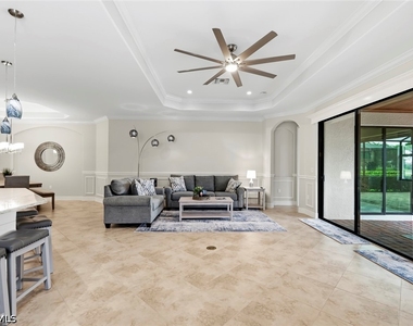 12732 Kinross Lane - Photo Thumbnail 10