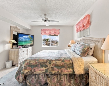 10686 Gulf Shore Drive - Photo Thumbnail 19