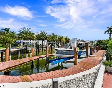2211 Kingfish Road - Photo Thumbnail 36