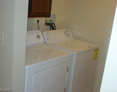 110 Cypress Way E - Photo Thumbnail 11