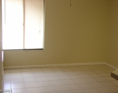 110 Cypress Way E - Photo Thumbnail 9