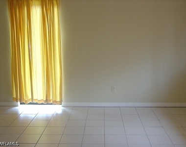 110 Cypress Way E - Photo Thumbnail 7