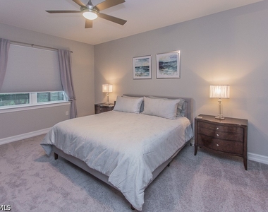 14670 Catamaran Place - Photo Thumbnail 10