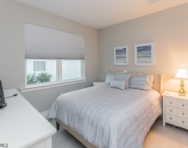 14670 Catamaran Place - Photo Thumbnail 16