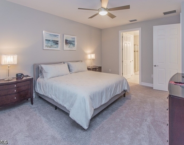 14670 Catamaran Place - Photo Thumbnail 11