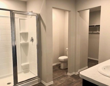 14215 West Rim Lane - Photo Thumbnail 12