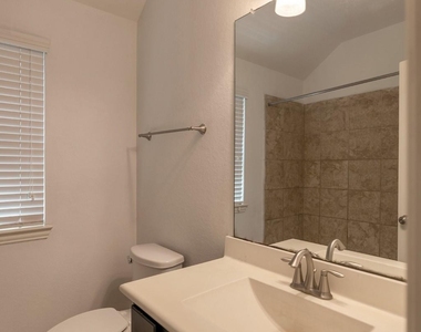 1822 Olive Pine Drive - Photo Thumbnail 35