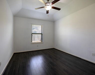 1822 Olive Pine Drive - Photo Thumbnail 24