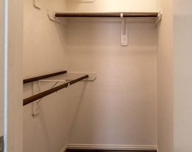 1822 Olive Pine Drive - Photo Thumbnail 33