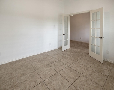 1822 Olive Pine Drive - Photo Thumbnail 5