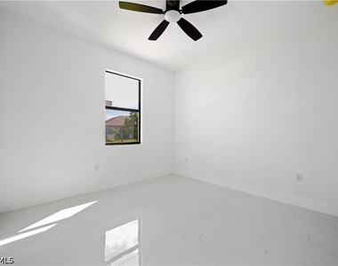 2458 Nw 9th Terrace - Photo Thumbnail 16