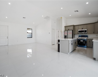 2458 Nw 9th Terrace - Photo Thumbnail 1