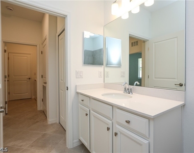 2599 Vine Avenue - Photo Thumbnail 26