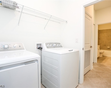 2599 Vine Avenue - Photo Thumbnail 24