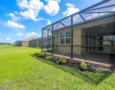 2599 Vine Avenue - Photo Thumbnail 35