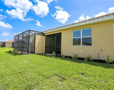 2599 Vine Avenue - Photo Thumbnail 36