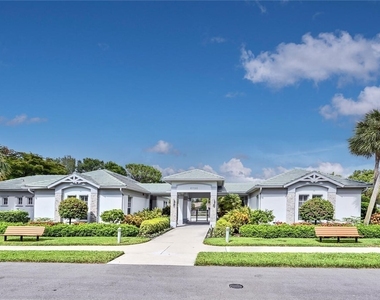 7130 Blue Juniper Court - Photo Thumbnail 32