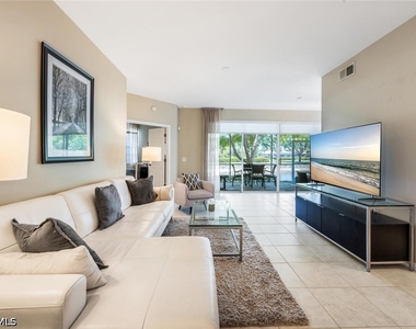7130 Blue Juniper Court - Photo Thumbnail 4