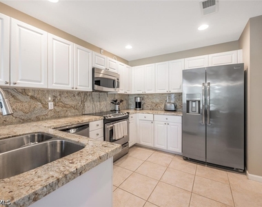 7130 Blue Juniper Court - Photo Thumbnail 12