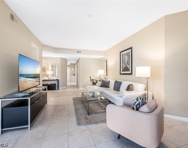 7130 Blue Juniper Court - Photo Thumbnail 5