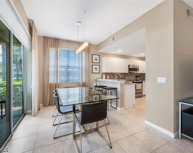 7130 Blue Juniper Court - Photo Thumbnail 9