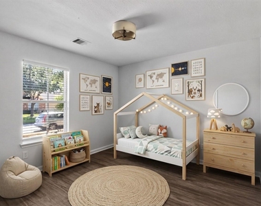 4318 Richland Chambers Lane - Photo Thumbnail 4