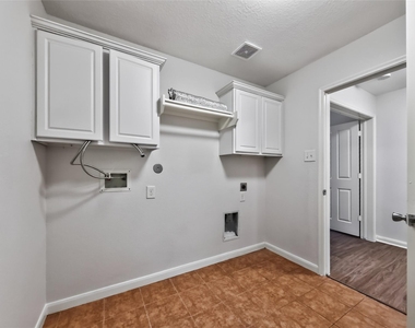 4318 Richland Chambers Lane - Photo Thumbnail 10