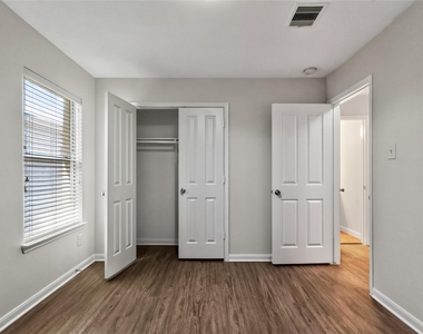 4318 Richland Chambers Lane - Photo Thumbnail 8
