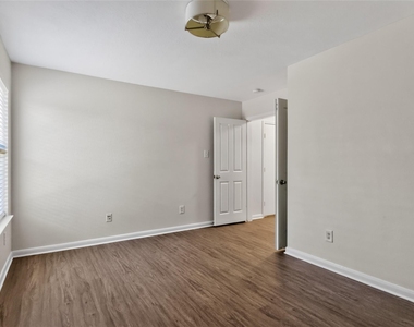 4318 Richland Chambers Lane - Photo Thumbnail 14