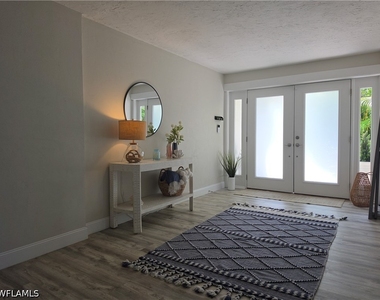 1363 Woodridge Avenue - Photo Thumbnail 3