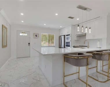 620 Luisa Court - Photo Thumbnail 2