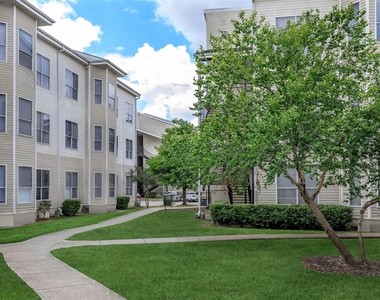301 W Little York Road - Photo Thumbnail 15