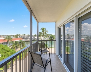 2170 Gulf Shore Boulevard N - Photo Thumbnail 9