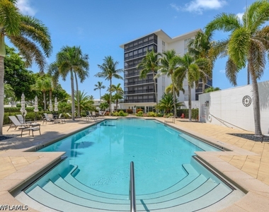 2170 Gulf Shore Boulevard N - Photo Thumbnail 10