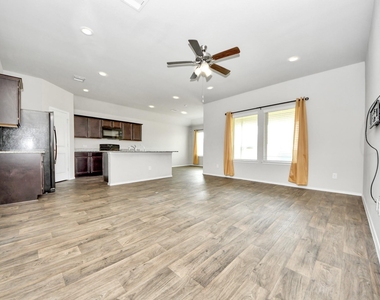 23431 Harrow Field Lane - Photo Thumbnail 7